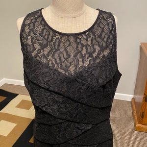 WHBM INSTANTLY SLIMMING DRESS